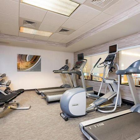 Courtyard By Marriott Traverse City Bagian luar foto